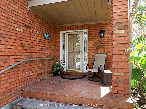 4th image of 21 Briar Gate Way