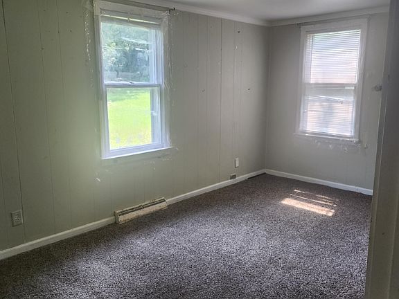 5th image of 3649 Dione St