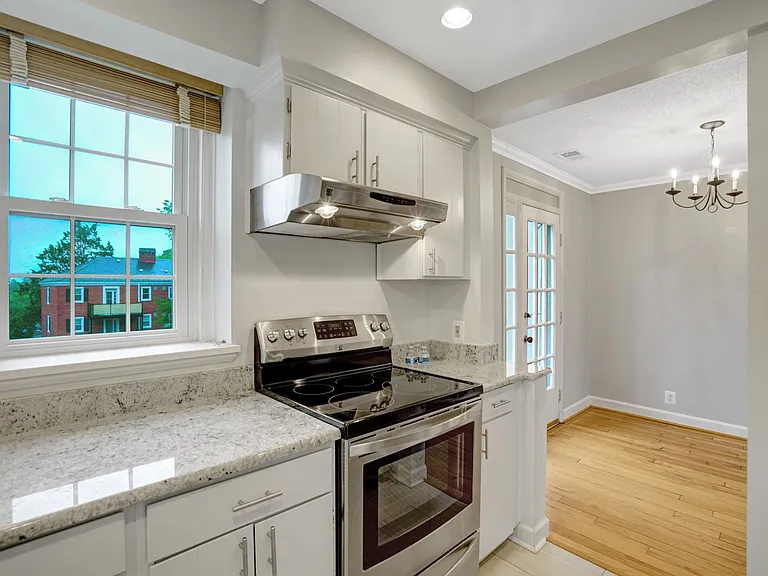 2873 S Buchanan St #C2 — Photo 14