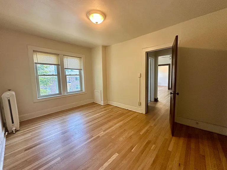 1725 E Park Pl — Photo 10