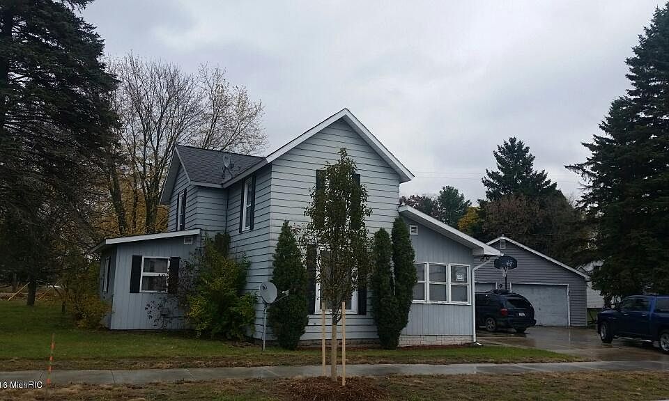 1st image of 914 Catherine St