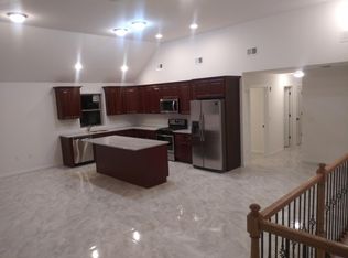 113 Roma Ave, Staten Island, NY 10306