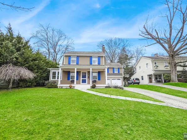 170 Hardenburgh Ave, Demarest, NJ 07627