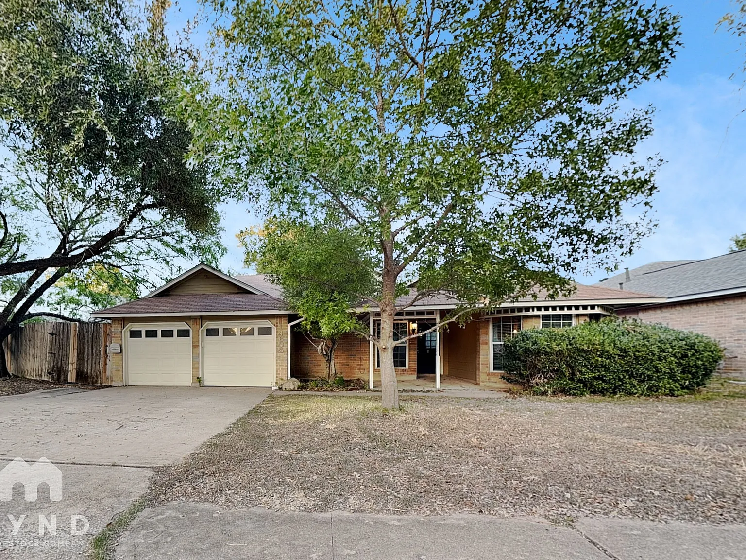 3 bed, 2.0 bath, 1476 sqft, $1,995 — Photo 2