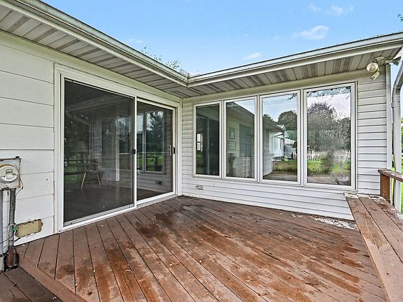 5th image of 524 Parkside Dr