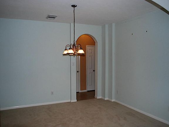 3rd image of 17703 Creek Bluff Ln