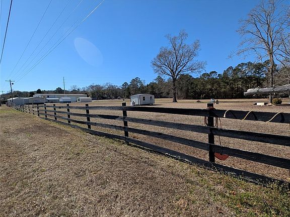 2nd image of 4052 Us Highway 431