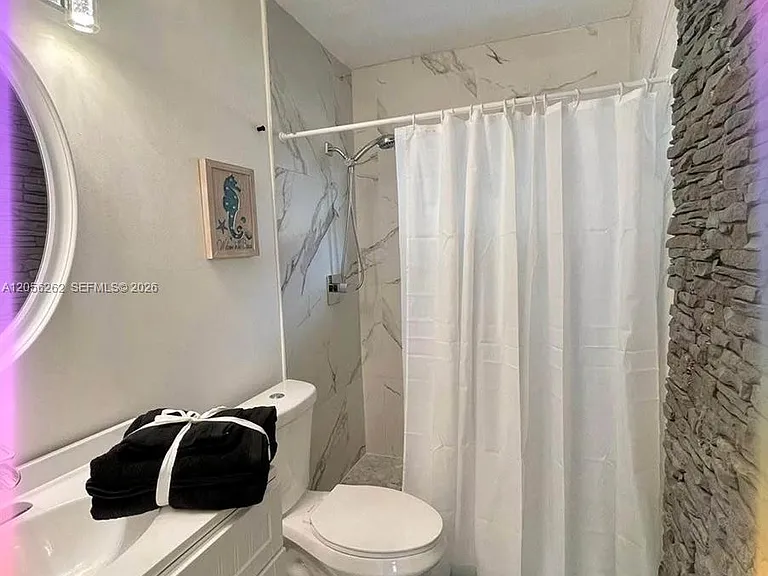1097 E 1st Ave #1097 — Photo 8