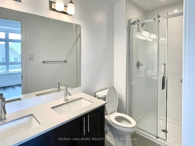 300 G Tulum Cres #I — Photo 11