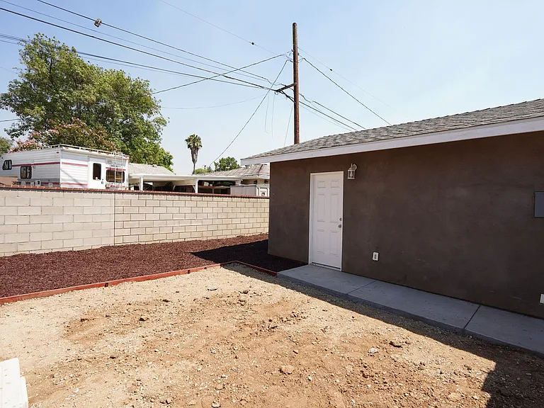 4805 Charlotte Way — Photo 93