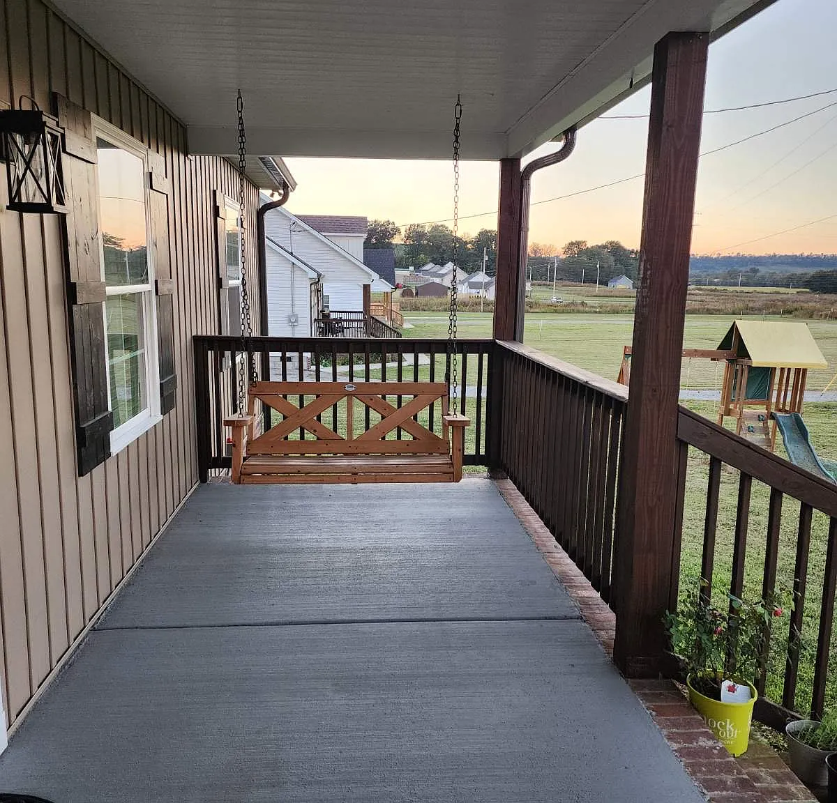 3 bed, 1550 sqft, $2,199 — Photo 3