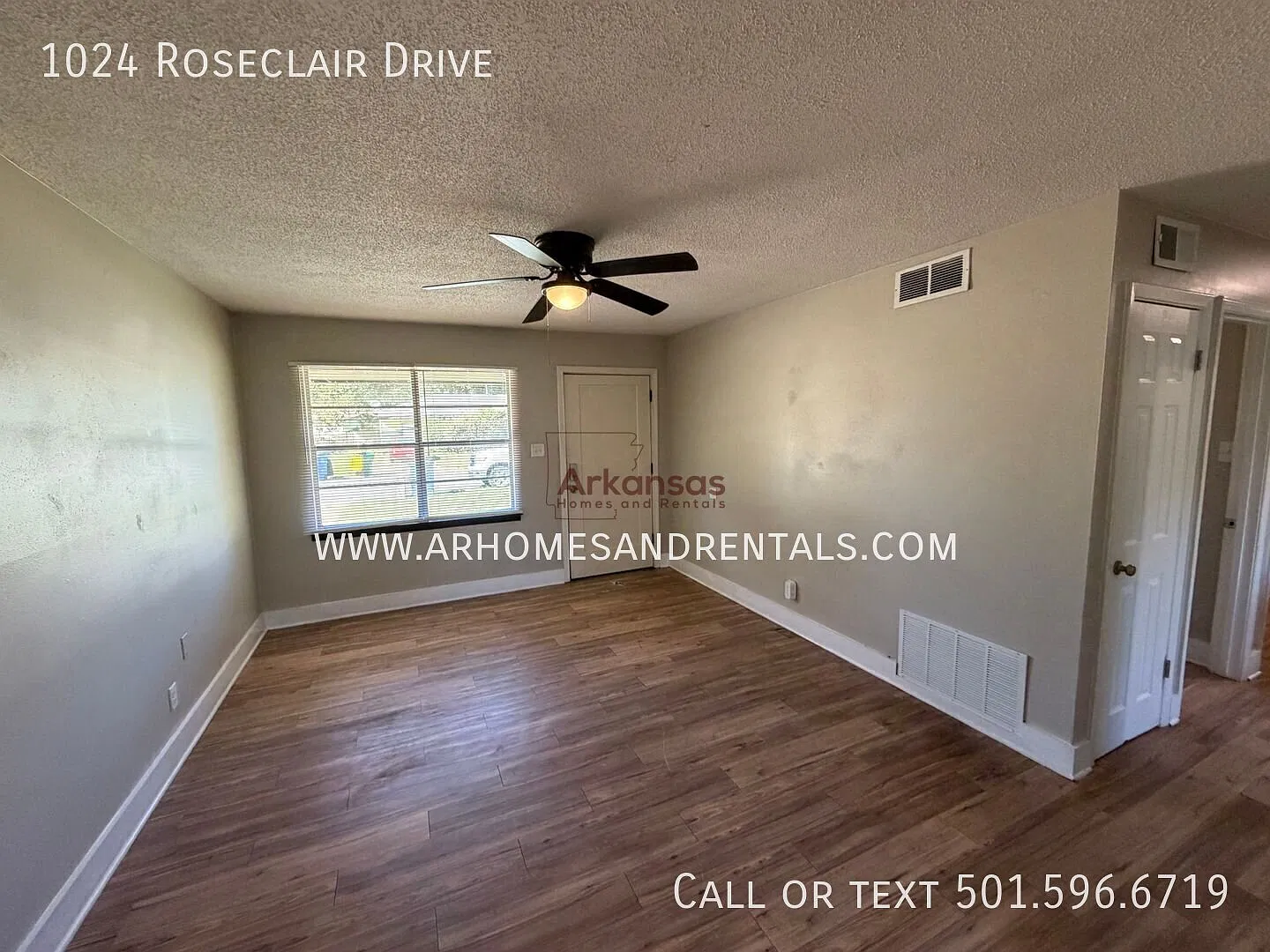 1/2 Off First Month's Rent ~ 1024 Roseclair Drive 3 Bedrooms | 1 Bathroom — Photo 2