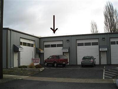 1st image of 2120 Grant St Suite 3