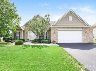 106 Willowwood Dr N, Oswego, IL 60543