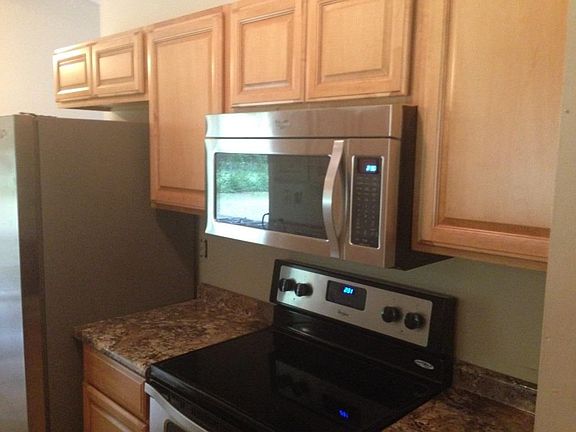 3rd image of 821 Gonzalez Park Dr