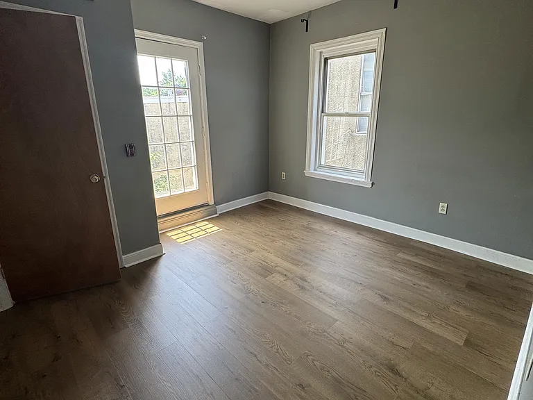 4608 Woodland Ave #3F — Photo 9