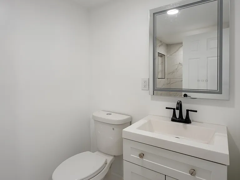 152 Washington St #1 — Photo 12