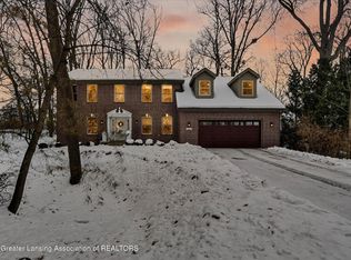 805 Southlawn Ave, East Lansing, MI 48823