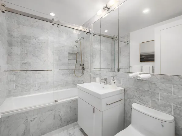 110 Central Park South image 28 of 48