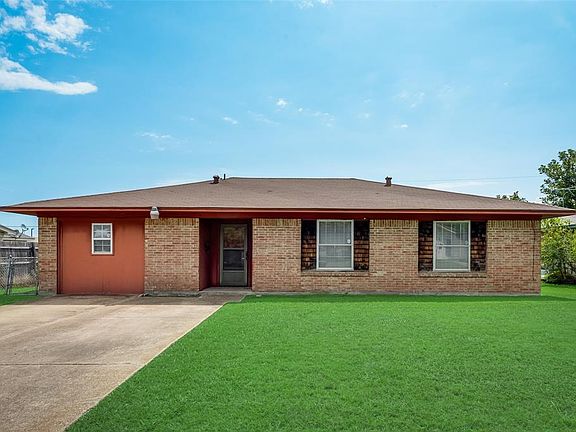 3rd image of 304 Lindo Dr