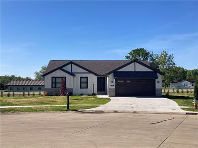 30 Yearling Ct, Charleston, IL, 61920