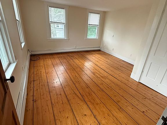 5th image of 25-25 School St #A