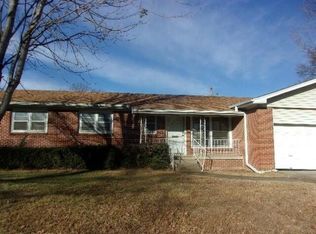 605 S Thompson St, Vinita, OK 74301