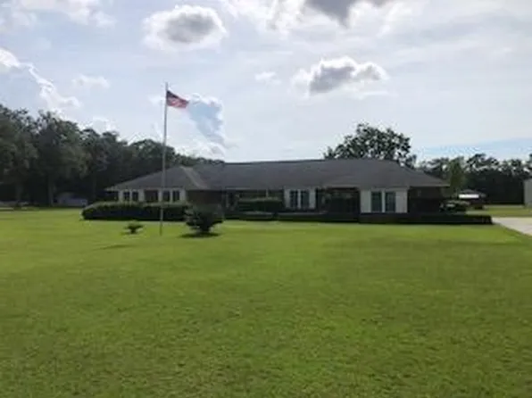 1306 Homer Waters Rd, Glennville, GA 30427