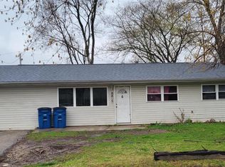 8815 Bermuda Dr, Caseyville, IL 62232