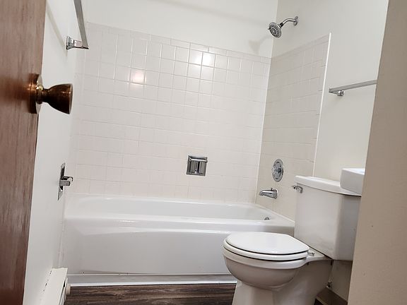 4th image of 3401 NE 65th St