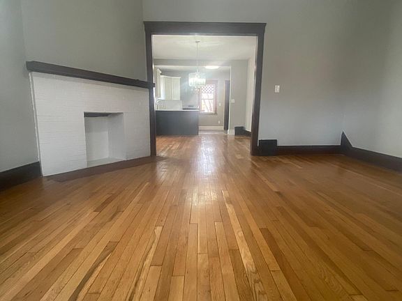 3rd image of 1265 Cove Ave #1265