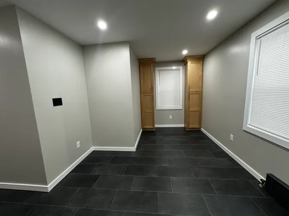 (undisclosed Address), Jamaica, NY 11432