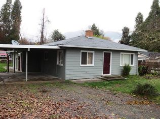 344 NW Valley View Dr, Grants Pass, OR 97526