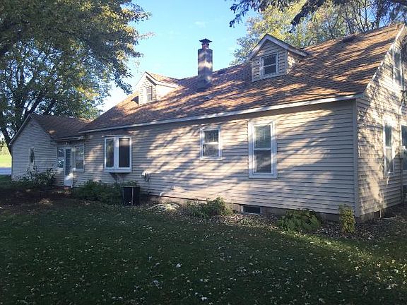 3rd image of 2480 200th St W