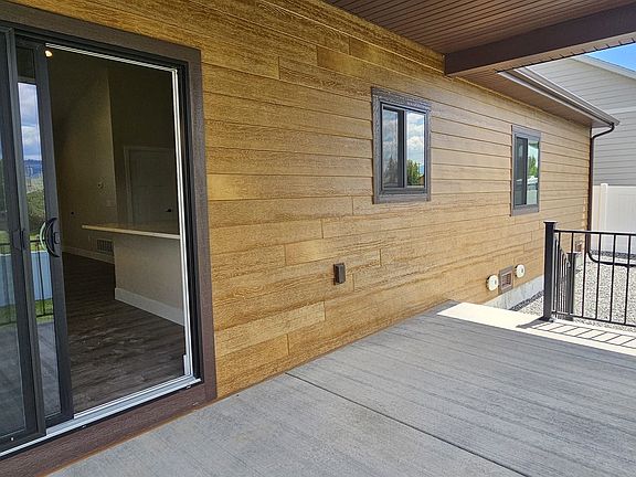 2nd image of 2725 Skyview Ln #5