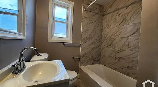 4946 Edgemere Ave — Photo 7