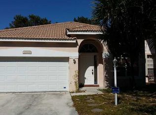 10847 Limeberry Dr, Hollywood, FL 33026
