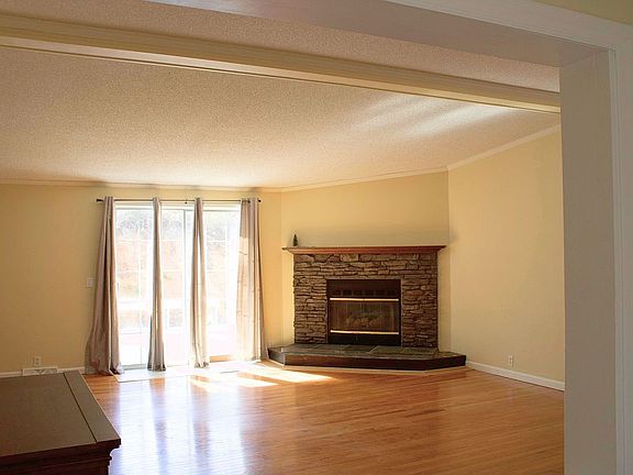 5th image of 116 Livingston Rd