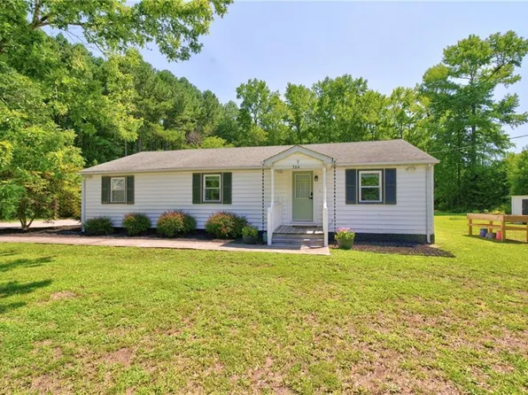 764 Greenway Rd, Suffolk, VA 23434