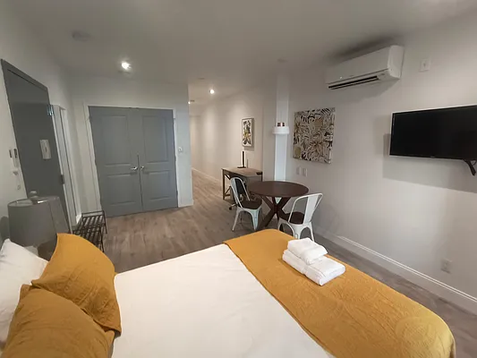 Rented by Townhouse Apartments | media 5