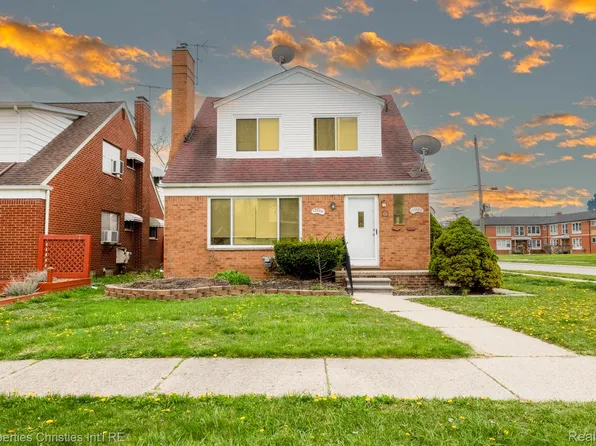 17776 Marquette St, Roseville, MI 48066