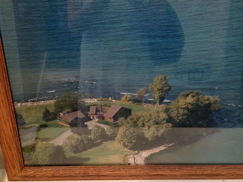 Ariel view of property 