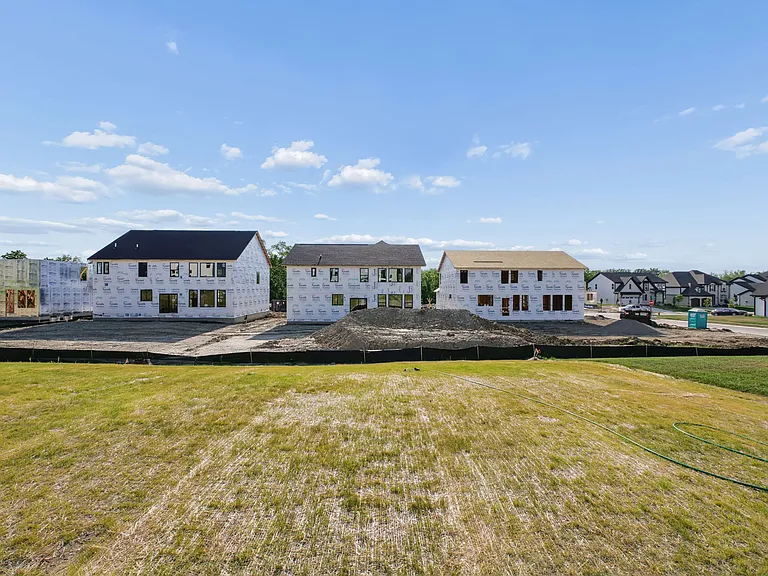 5195 Brookfield Dr — Photo 44
