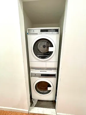 Rented by Evergreen Realty & Investments | media 5