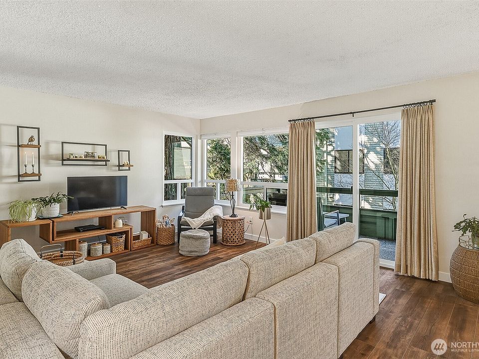 1st image of 18906 8th Avenue NW #213
