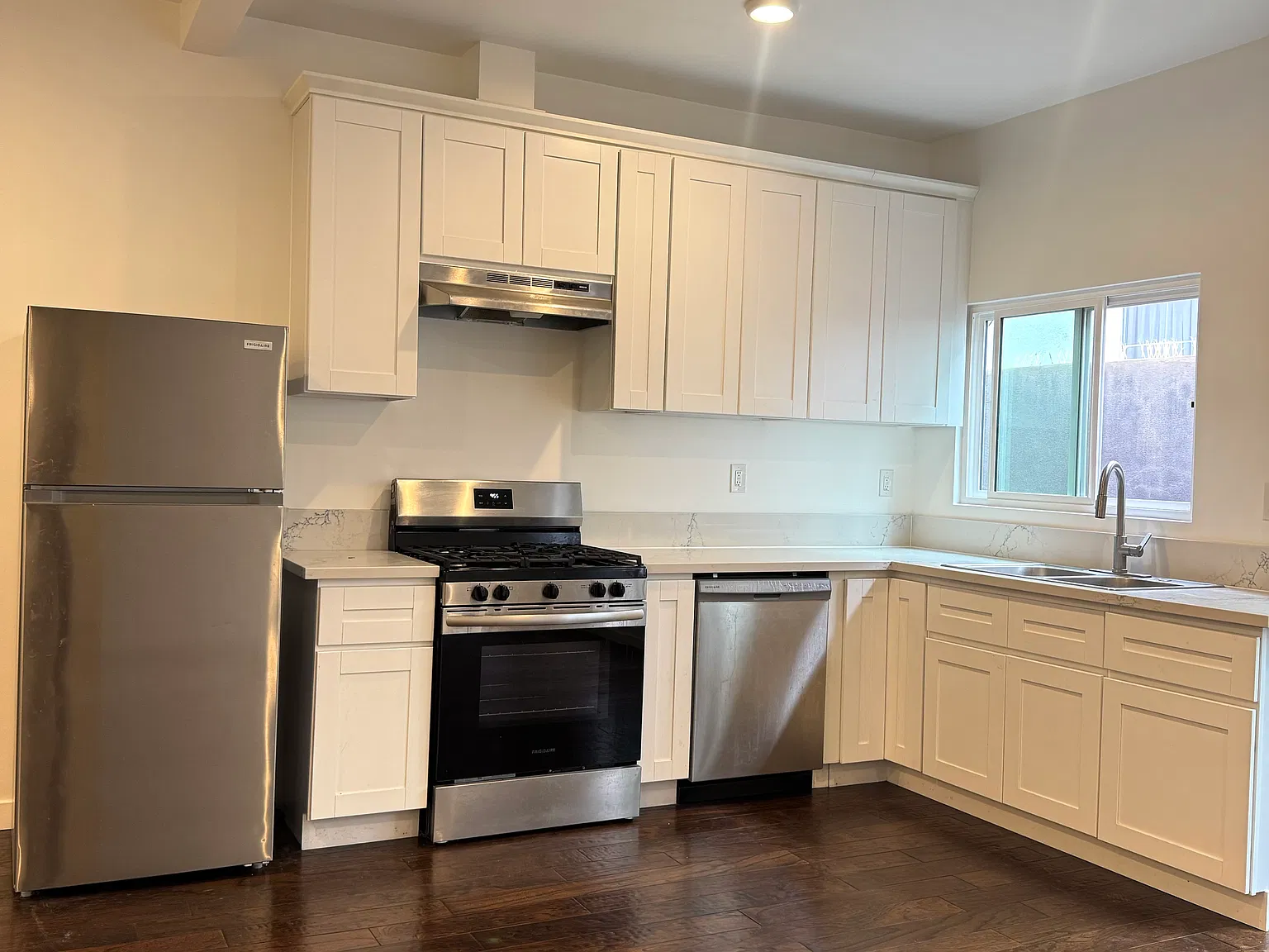Studio, $1,899 — Photo 2
