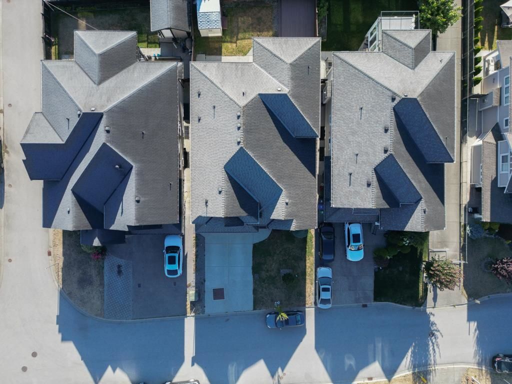 27784 Porter Dr, Abbotsford, BC - View 3