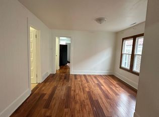 2804 W Lincoln Ave, Milwaukee, WI 53215