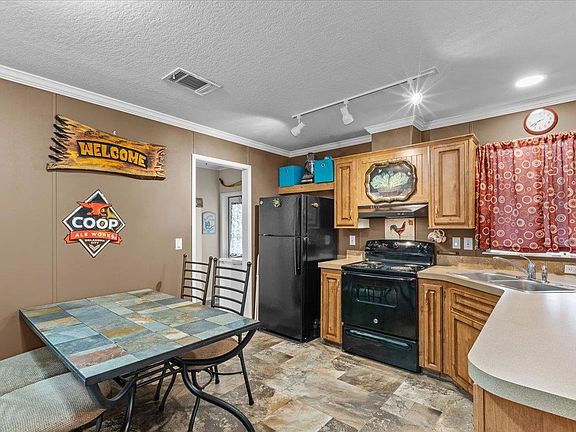 3rd image of 15940 E Royal Oak Dr