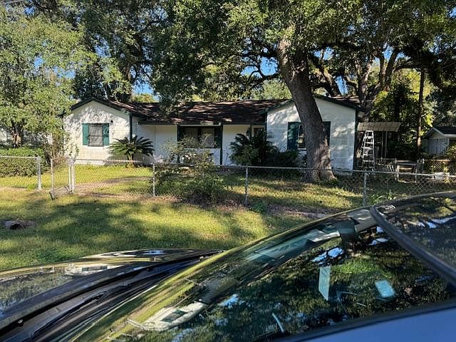 1st image of 432 Belvedere Dr